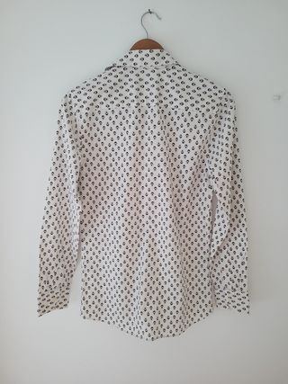 Camisa estampada Zara talla S.