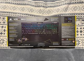 Teclado Corsair K70 RGB MK2