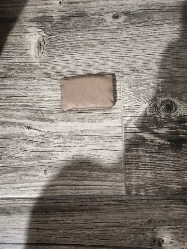 Cartera beis de piel 