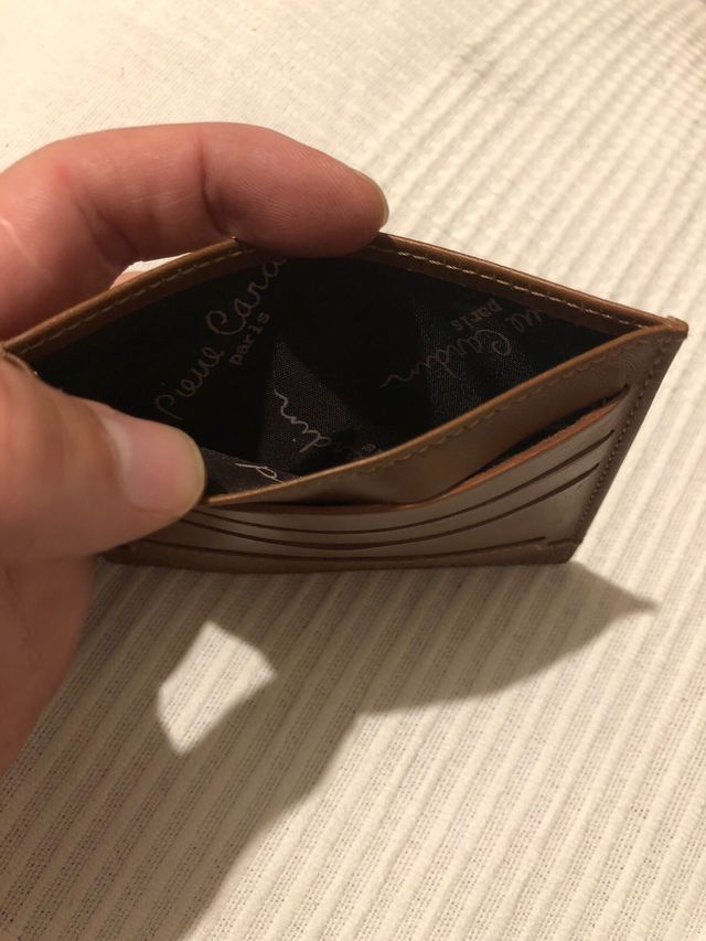 Billetera tarjetas, billetes. Pierre Cardin