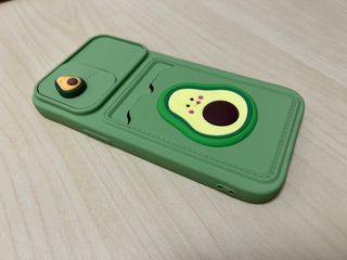 Funda Aguacate iPhone 13 Pro
