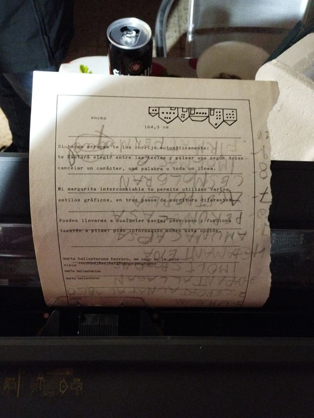 Maquina de escribir olivetti