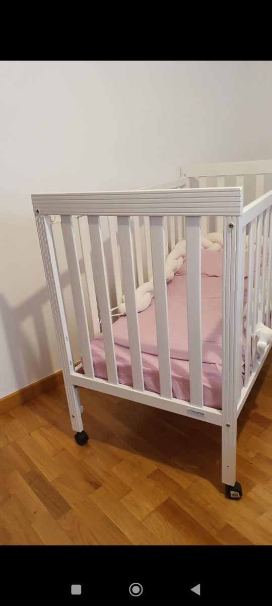 Cuna blanca con colchón