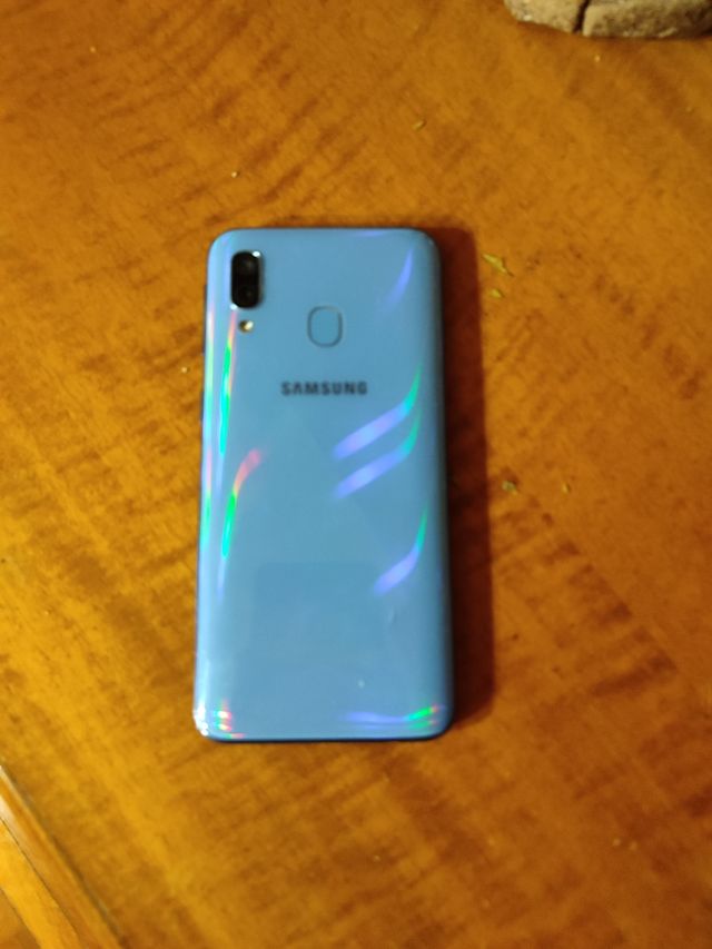 Samsung a40