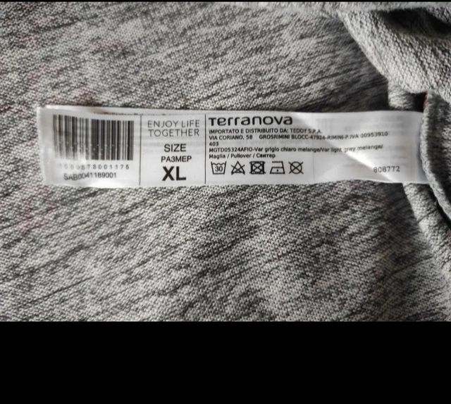 Maglioncino oversize a fiori