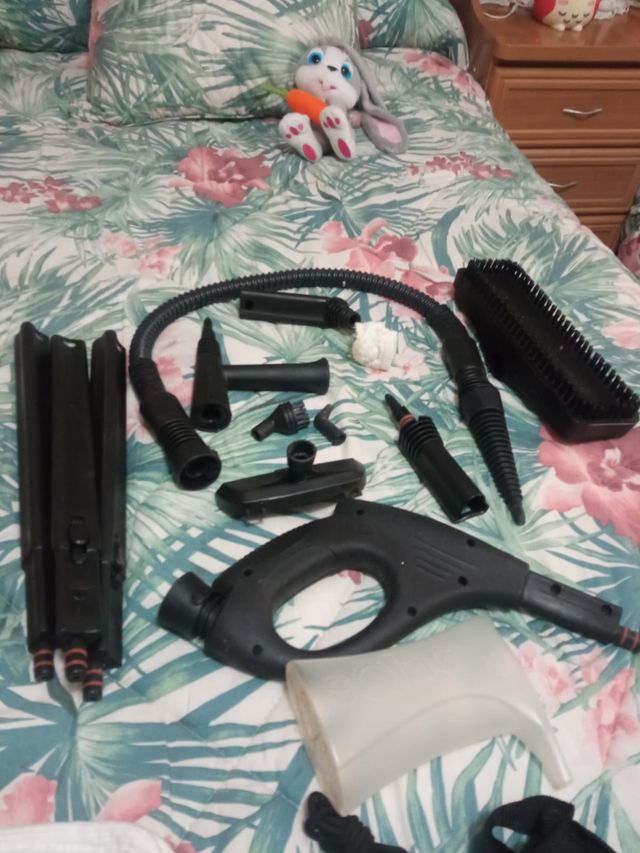 Limpieza Vaporeta Solac con accesorios 