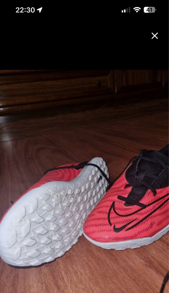 Botas fútbol Nike - casi nuevasn. 38.5 multitacos