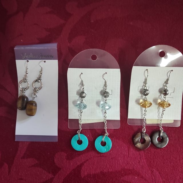 3 pares de brincos preço 3€