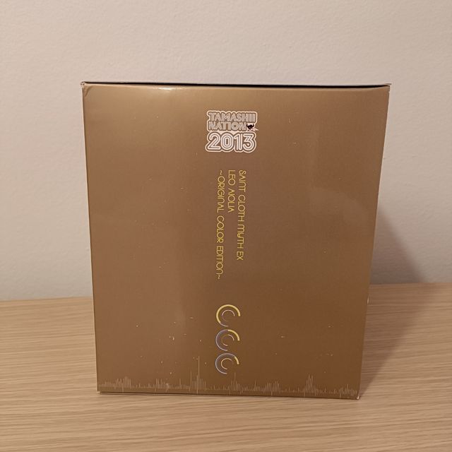 Myth Cloth EX Leo Aiolia OCE Gold Bandai Tamashii