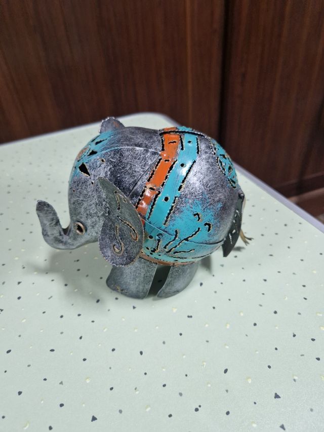 Elegante hucha de decoración