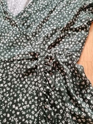 Vestido corto manga larga