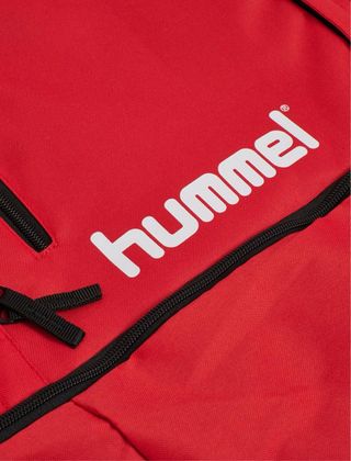 Mochila HUMMEL. NUEVA a estrenar.