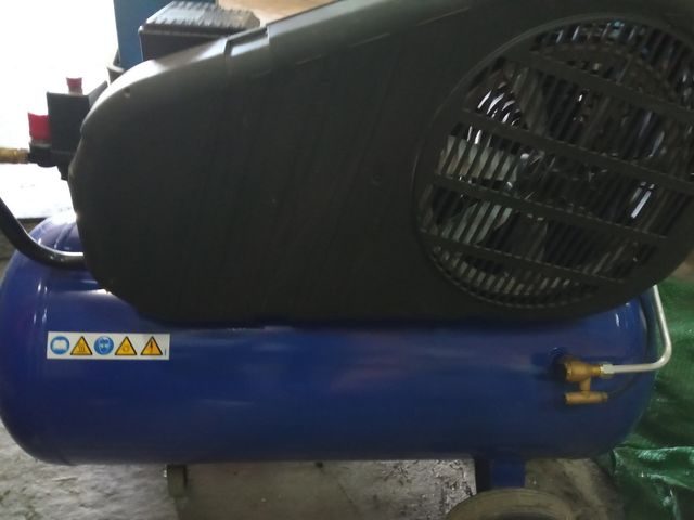 Compresor Cierzo 100l Nuevo a estrenar