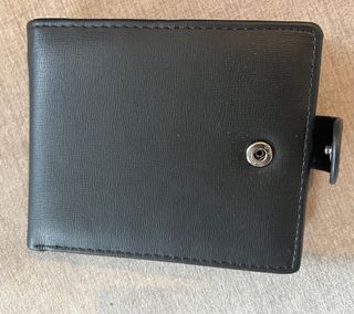 Monedero negro hombre