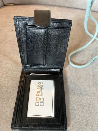 Monedero negro hombre