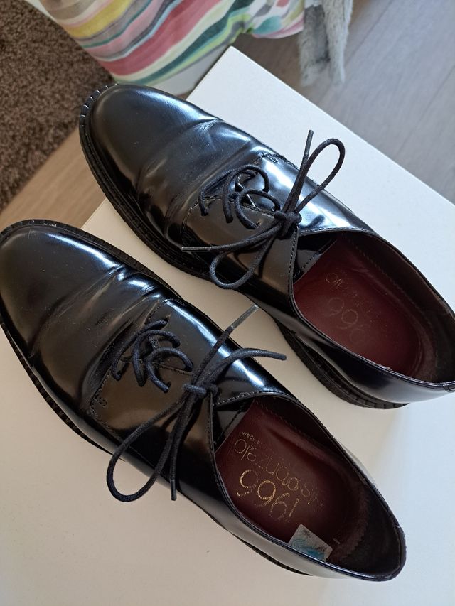 Zapatos de mujer negros planos