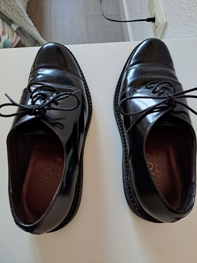 Zapatos de mujer negros planos