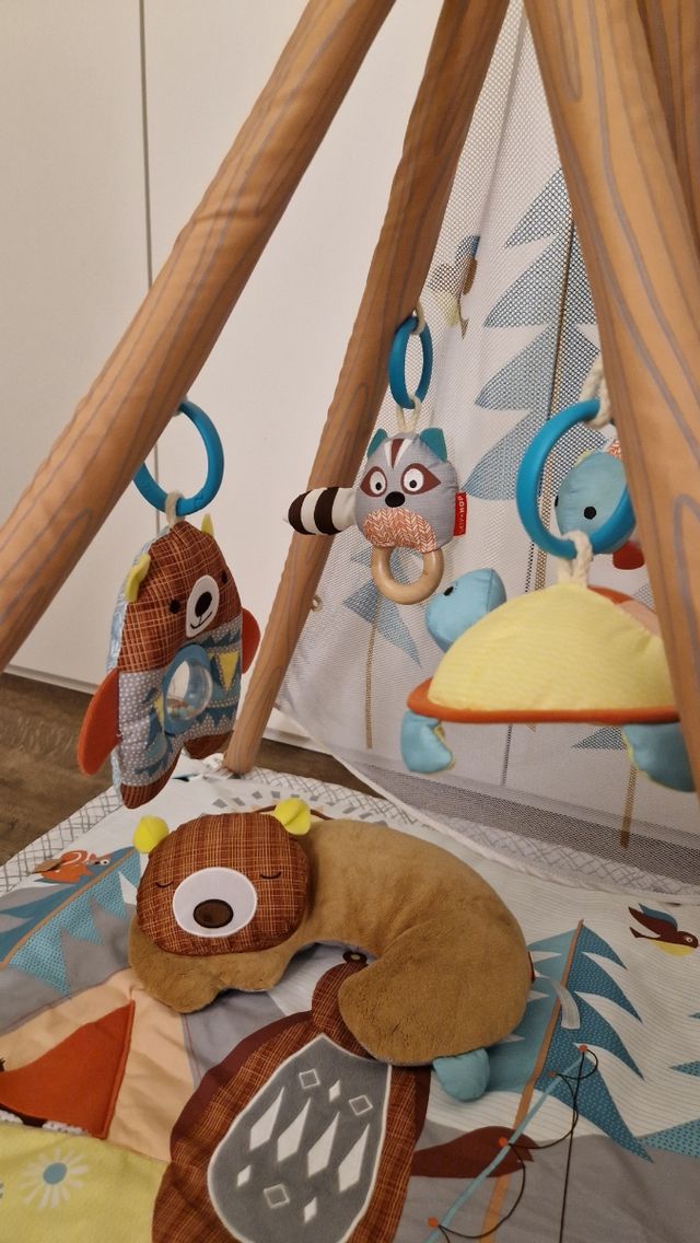 Gimnasio para bebé SKIP HOP