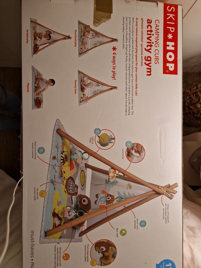 Gimnasio para bebé SKIP HOP