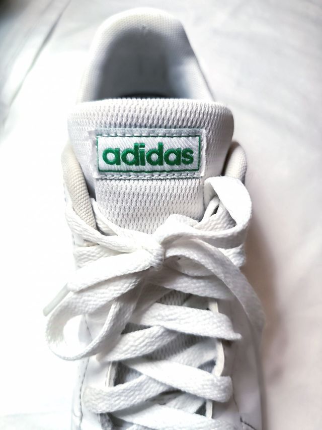 Zapatillas blancas "Adidas"