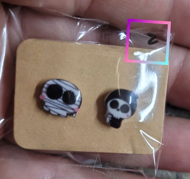 Pendientes fantasmas 👻