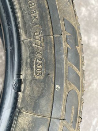 Neumático rueda 225/55-17