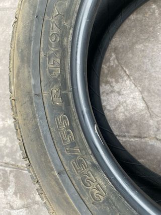 Neumático rueda 225/55-17