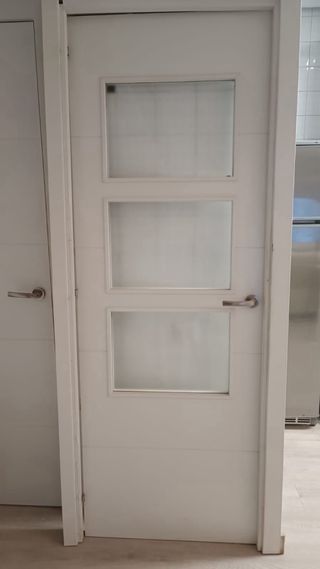 Puerta blanca