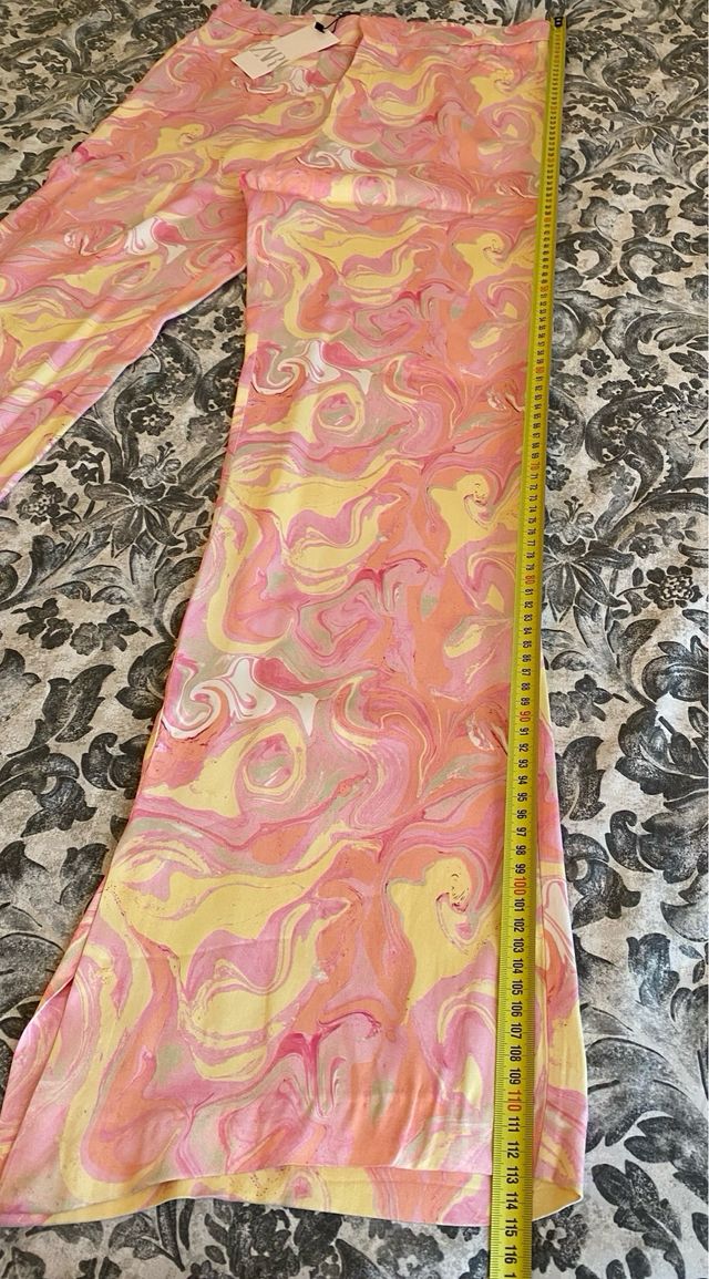 Zara- XL- pantalon nuevo con etiquetas