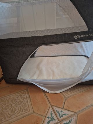 Cuna y parque kinderkraft