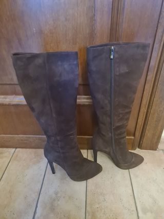 Stivali scamosciati testa moro