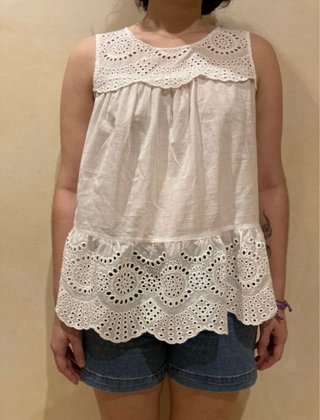 Blusa blanca sin mangas