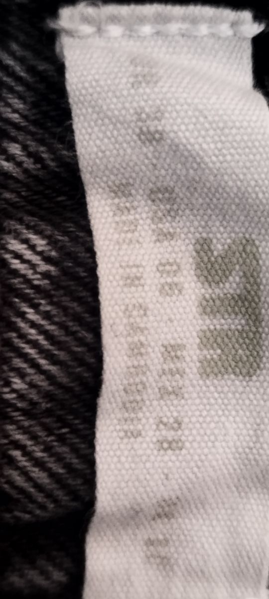 Jean mujer, gris. Stradivarius. Talla 38