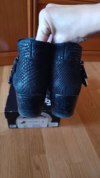 Botines camperos negros de piel-OFERTA limitada