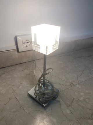 Lampada da tavolo 