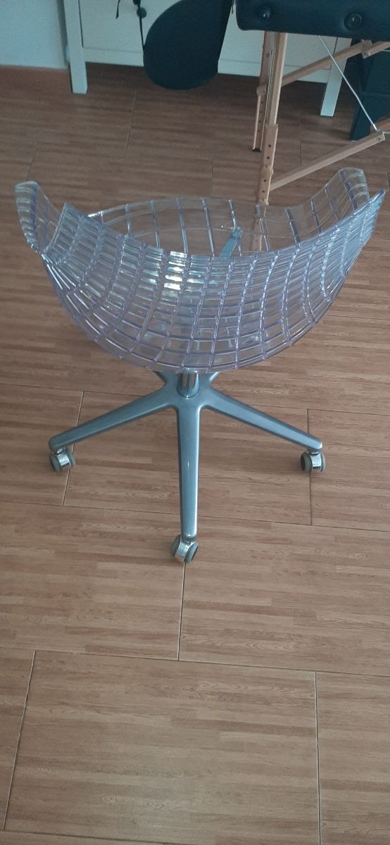 SILLA TRANSPARENTE 