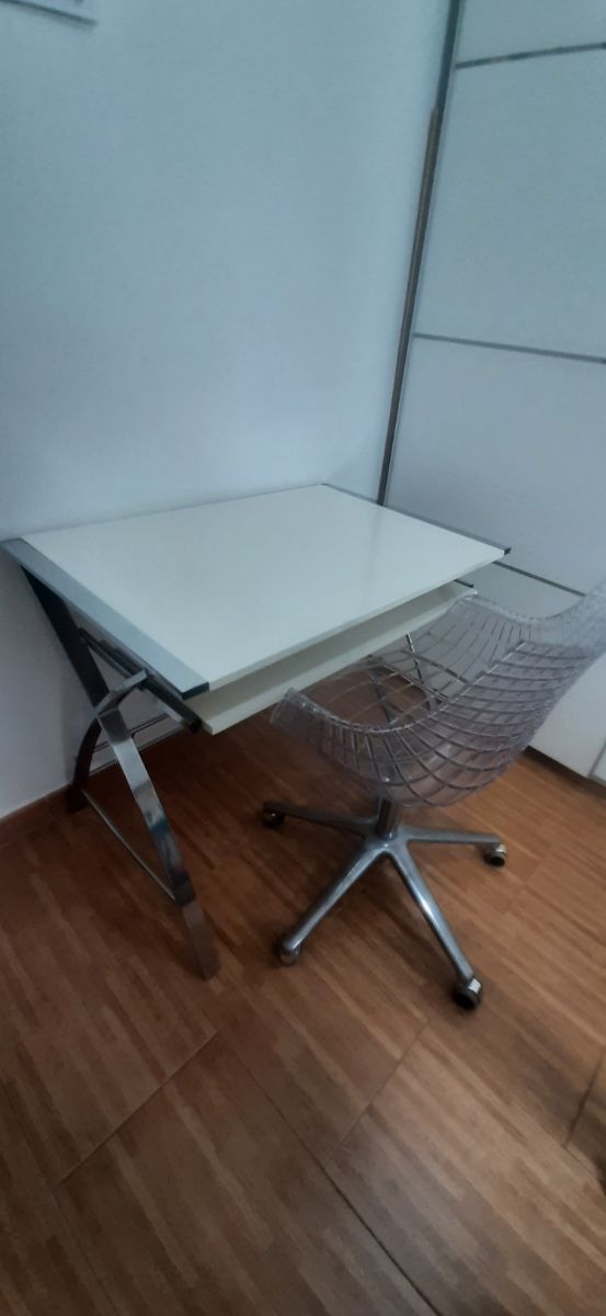 CONJUNTO SILLA Y MESA ESCRITORIO 