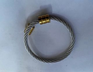 Pulsera de acero