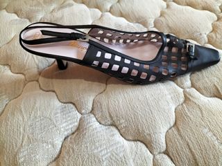 Zapatos abiertos por detrás 