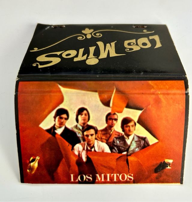 Los Mitos antigua caja de cerillas