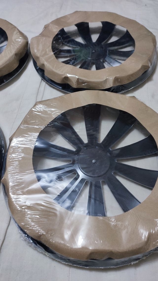 Tapacubos VW 16" - Nuevos sin estrenar