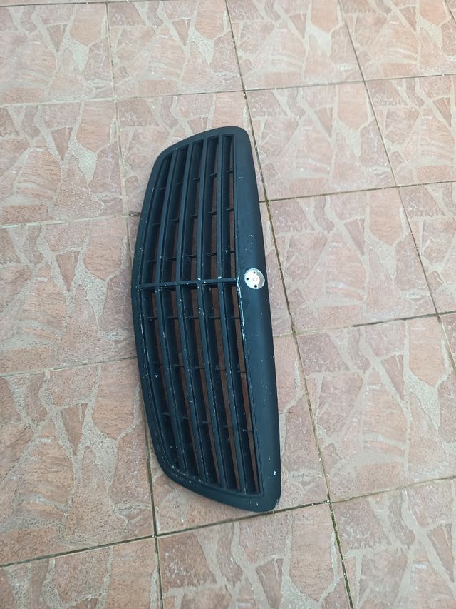 Rejilla Mercedes w221