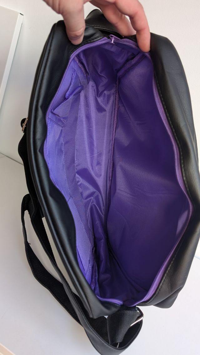 Maletín Real Madrid negro y morado