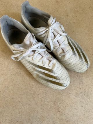 ADIDAS BOTAS DE FUTBOL O RUGBY. TALLA US9 / FR 42