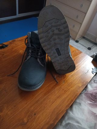 Botas