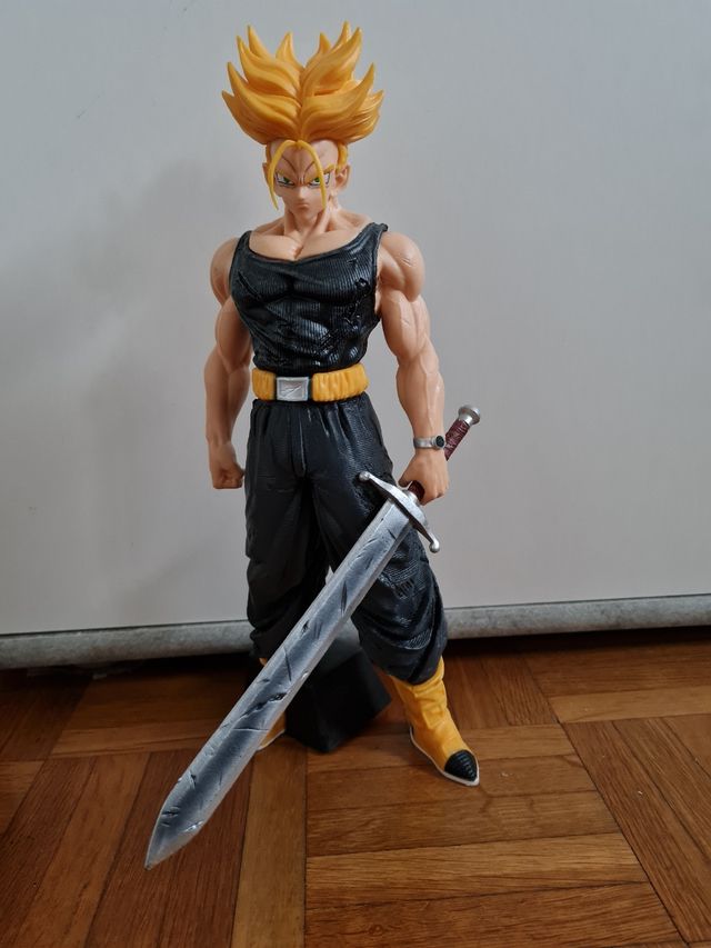 Trunks figure