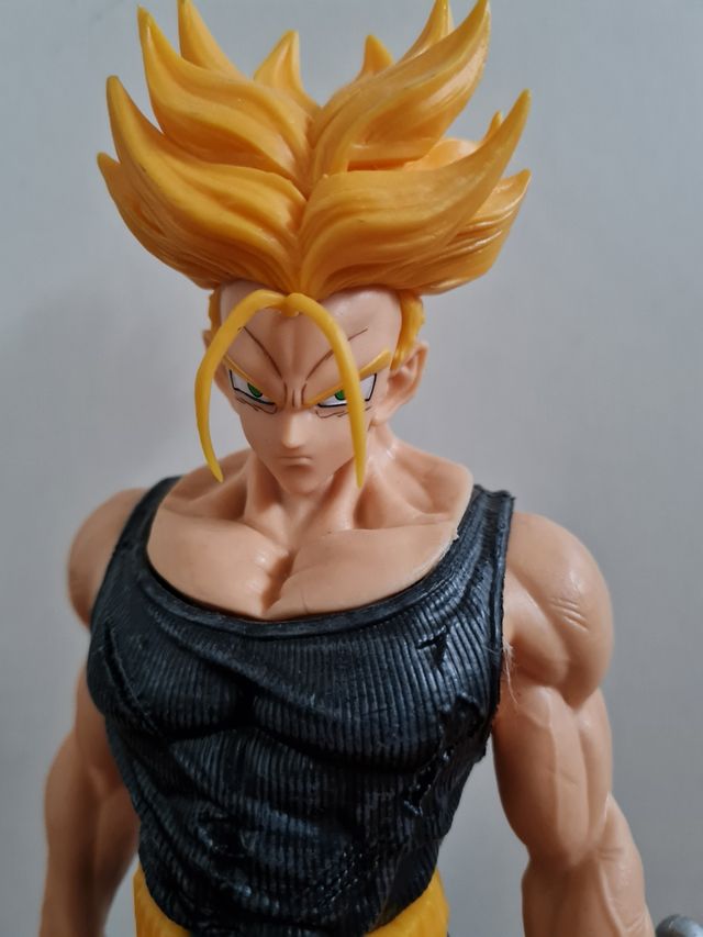 Trunks figure