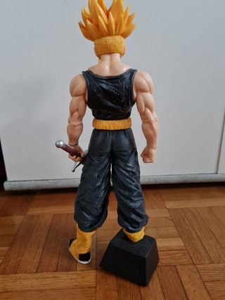 Trunks figure