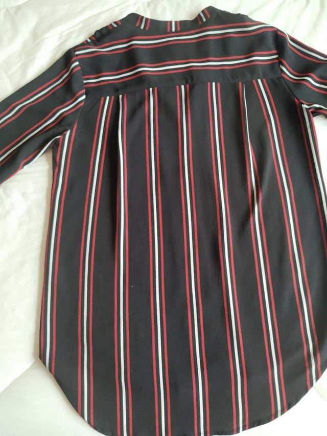 Camisa de mujer. Marca L&M