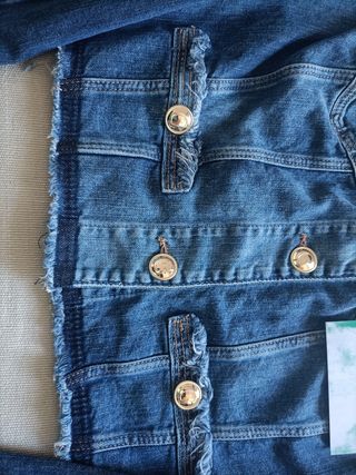 Cazadora vaquera Guess